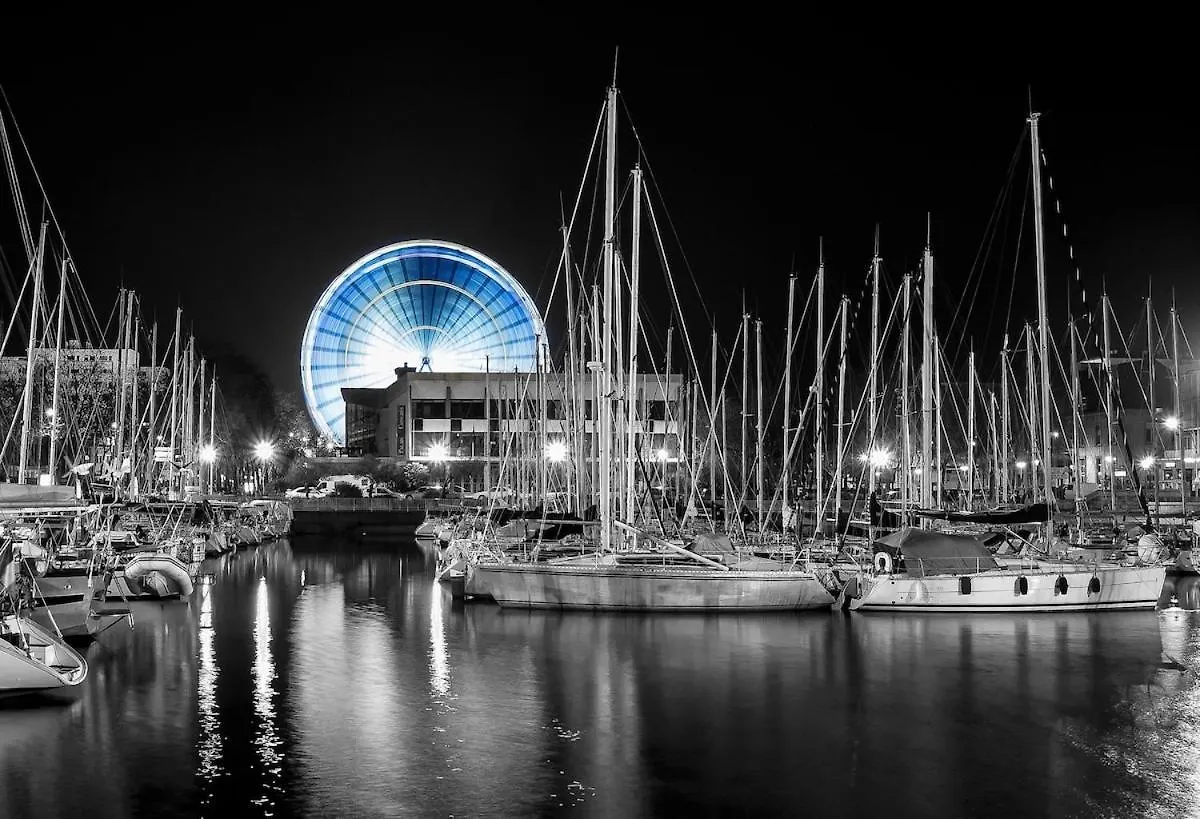 Lm86 , Centre Ville , Balcon , Au Calme Lorient 0*,  Frankrig
